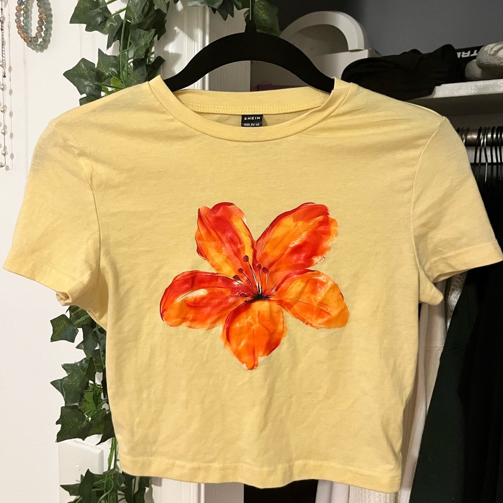 Hibiscus Floral Print Crew Neck Short Sleeve Cropped Fitted T-Shirt Pullover